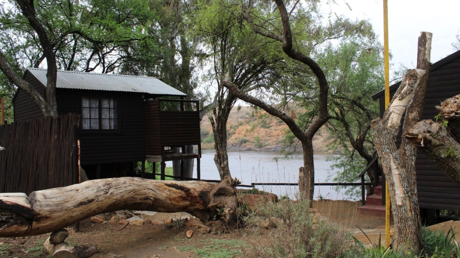 2 Bedroom Property for Sale in Lindequesdrif North West